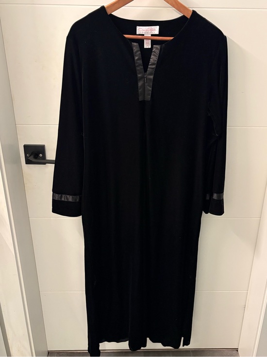 Oscar de la Renta Other - Oscar de la Renta Vintage Black Velour Caftan/House Dress